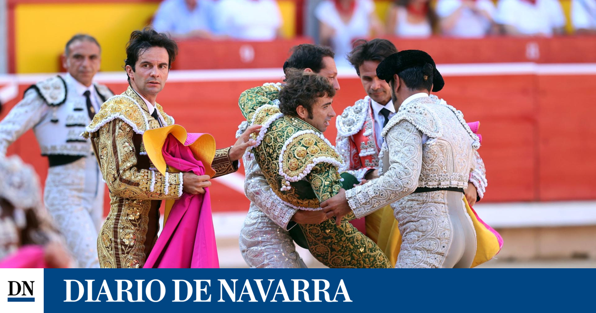 Im Genes De La Corrida De La Feria Del Toro Del D A De Julio