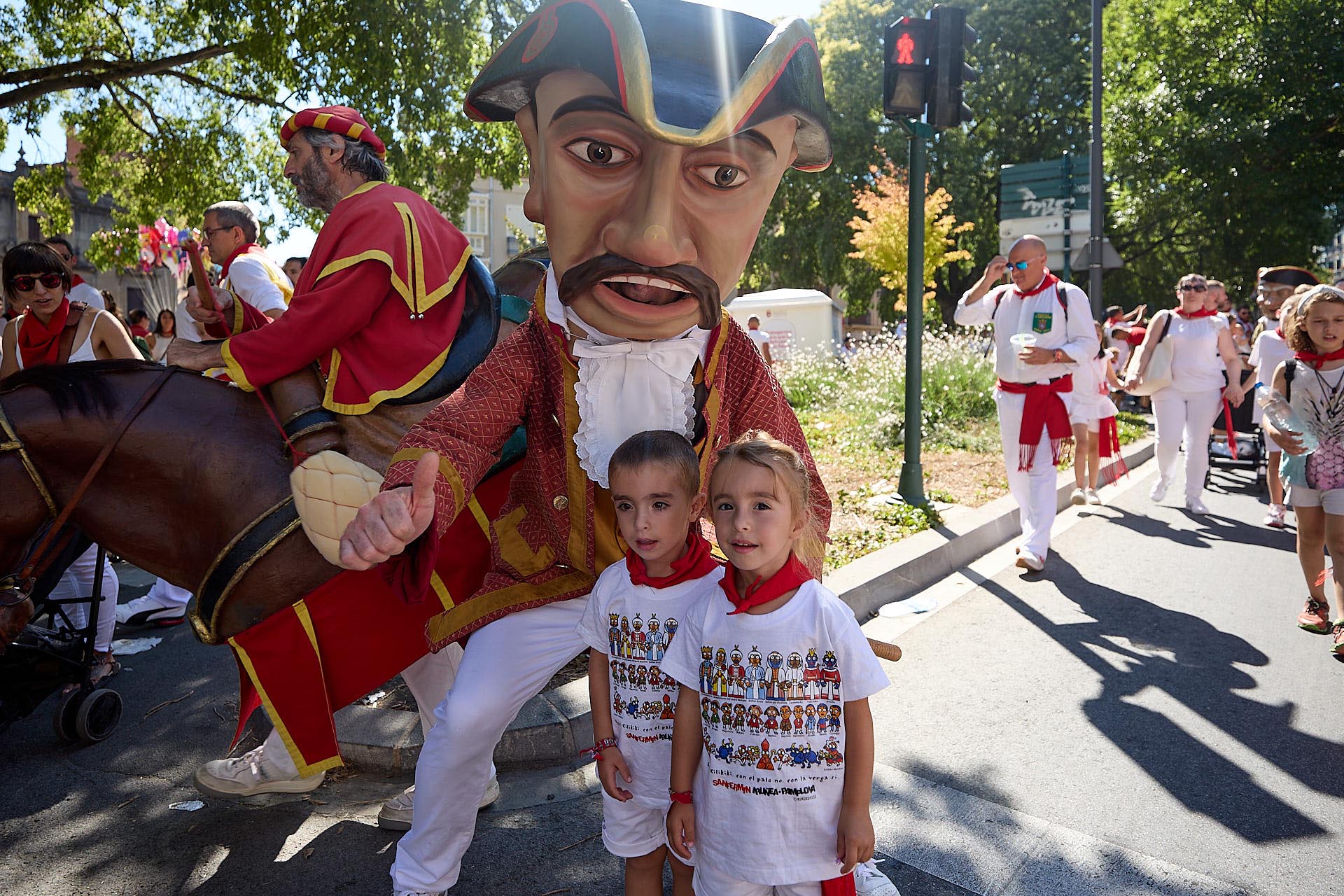 Recorrido De La Comparsa De Gigantes Y Cabezudos Este Lunes 11 De Julio