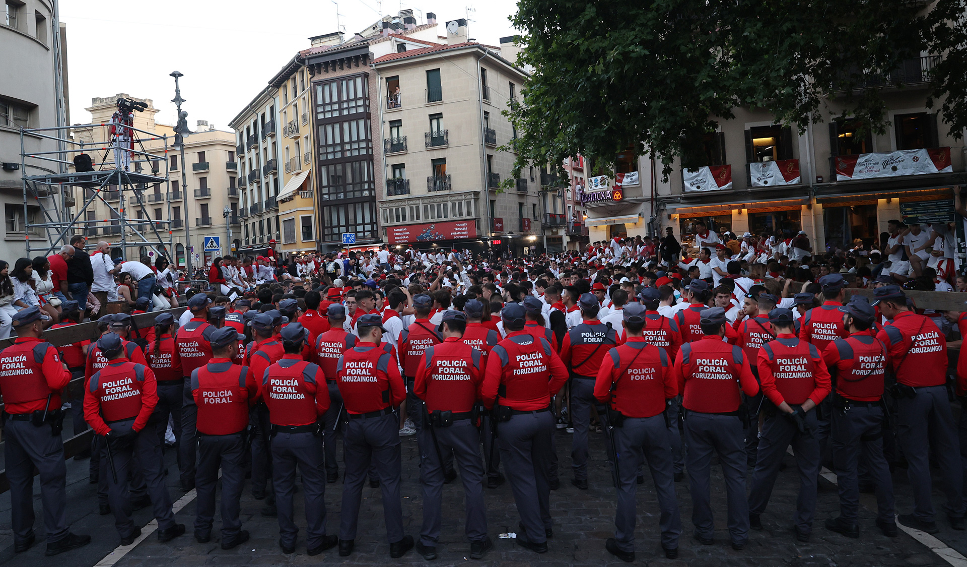 Movilizaci N Interna En Polic A Foral En Protesta Por Las Condiciones