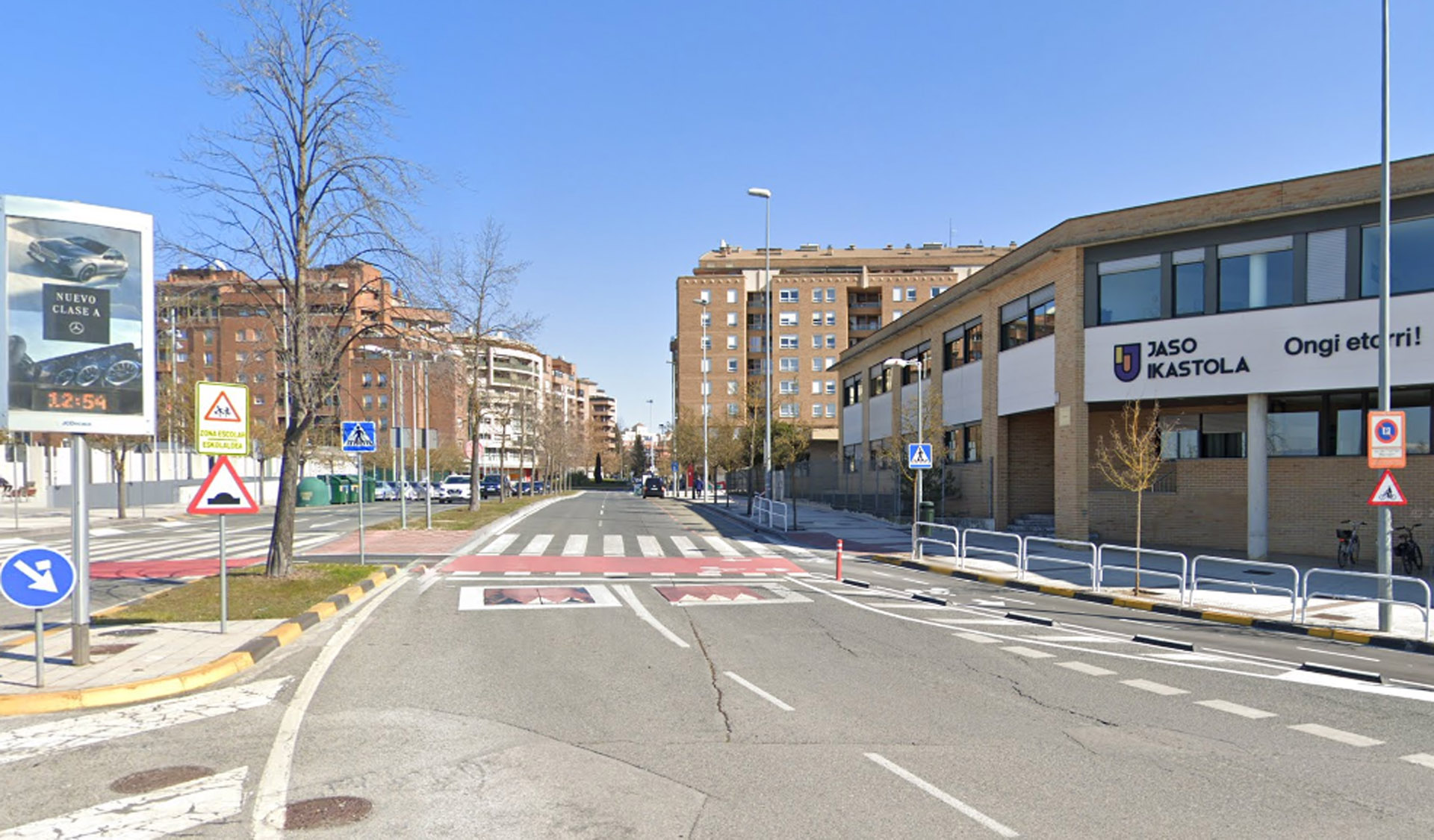 Suceso En Pamplona Herida Leve Una Mujer De A Os En Un Atropello En