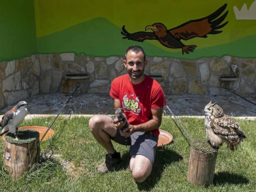 En el centro de Lezaun se acogen y se atienden animales en riesgo, abandono, maltrato o descomisados.