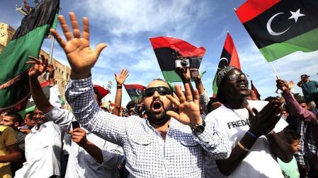 Los rebeldes matan a Gadafi en Sirte, tras varios meses de duros enfrentamientos