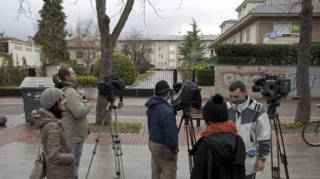 Periodistas, ante la casa de la familia Urdangarín en Vitoria
