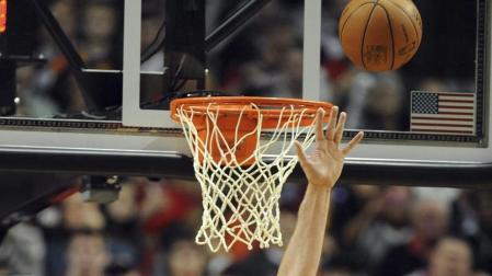 Wallace y Aldridge pudieron con unos Lakers poco inspirados