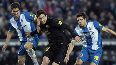 Un Bar&ccedil;a irreconocible se deja un trozo de Liga contra el Espanyol (1-1)