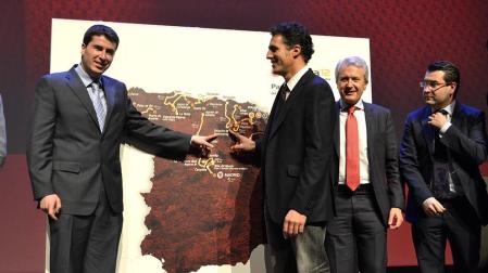 Imágenes de la presentación de la Vuelta Ciclista 2012 en Pamplona, este miércoles 11 de enero