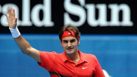 Federer salva el escollo de Karlovic y acompaña a Nadal a octavos de final