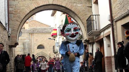 Sangüesa honra a San Sebastián