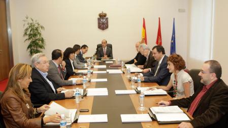 Miembros de la Mesa y Junta del Parlamento de Navarra