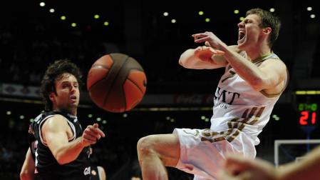El Madrid toma aire a costa del Bizkaia (89-73)