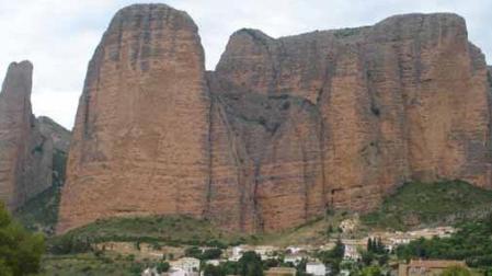 Escapada para dos en el efugio de Monta&ntilde;a de Riglos