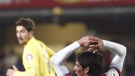 Un afortunado Villarreal vence a un buen Granada