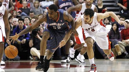 Bobcats se llevan la victoria de Toronto (91-98)