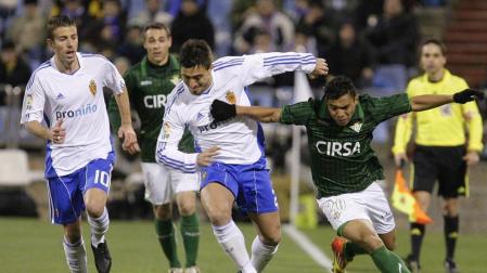 El Betis apaga la escasa llama de la salvaci&oacute;n del Zaragoza