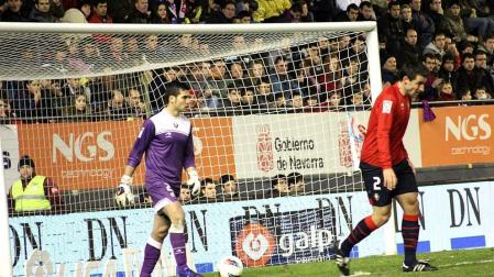 Imágenes del partido entre Osasuna y Granada en el Reyno