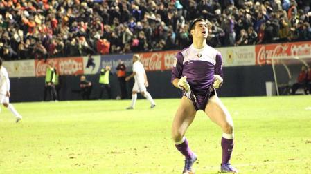 Imágenes del partido entre Osasuna y Granada en el Reyno