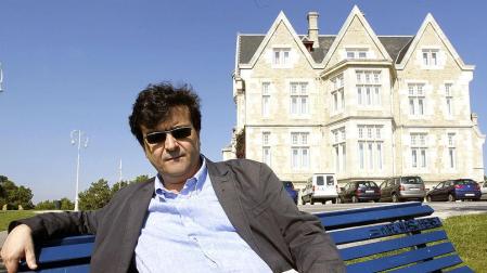 El escritor Javier Cercas regresa a la ficci&oacute;n
