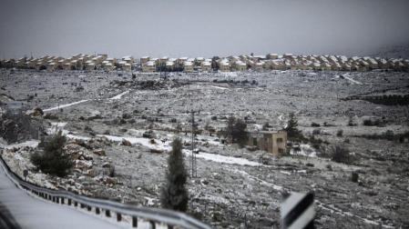 Jerusal&eacute;n amanece cubierta de nieve