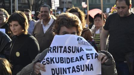 Imágenes de la manifestación en Pamplona en defensa de los derechos de las personas con discapacidad
