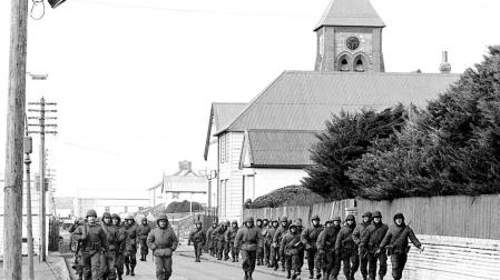 Imágenes de La guerra de las Malvinas, que tuvo lugar en abril de 1982