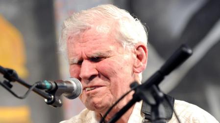 La guitarra de Doc Watson deja de sonar