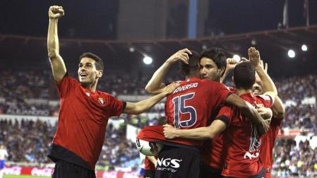 Imágen del partido entre Zaragoza y Osasuna jugado en la Romareda