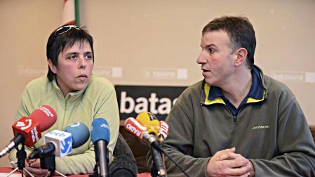 Batasuna anuncia si disoluci&oacute;n tambi&eacute;n en Francioa