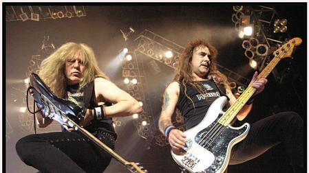 Iron Maiden publican 'En Vivo!', un concierto grabado en Chile