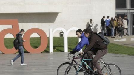 La Universidad de Navarra  y la UPNA pierden 4.391 alumnos