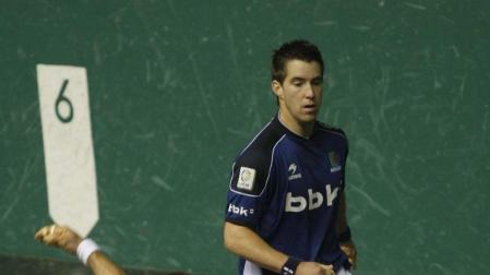 Barriola se estrena con victoria ante Arretxe II y pasa de ronda