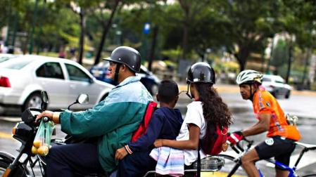 Los motorizados venezolanos van a clase