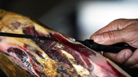 Tinto y jamón, una "dieta delicatessen" para adelgazar
