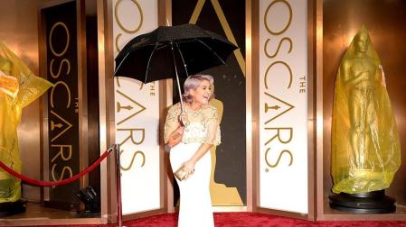 Algunas de las celebridades a su paso por la alfombra roja de la 86 gala de la Academia de Cine,  en el teatro Dolby de Los Ángeles.
