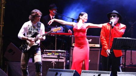 La Orquesta Mondrag&oacute;n repasa sus 40 a&ntilde;os en la plaza del Castillo
