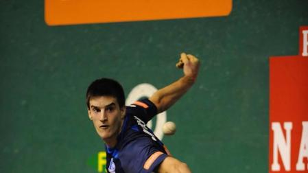 Jaunarena gana a Beroiz en el duelo navarro en Zalla