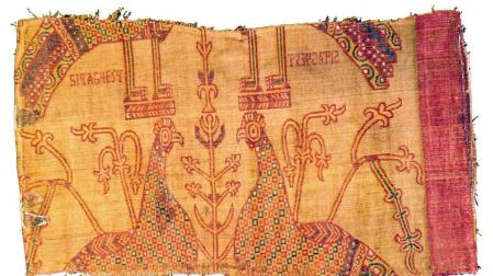 El Museo de Navarra expone el tejido mozárabe de la arqueta de Leire y el tesorillo de San Andrés de Ordoiz
