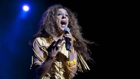 La cantante Rosario Flores anuncia un nuevo disco