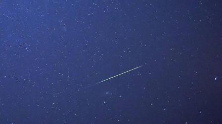 Imágenes de la lluvia de las Perseidas en diferentes partes del mundo.