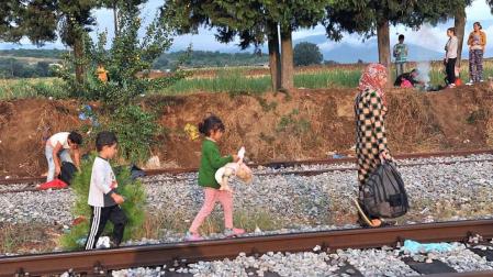 Macedonia, colapsada por la masiva entrada de refugiados sirios