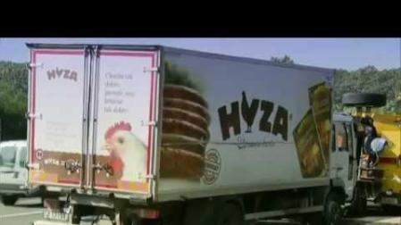 No hay rastro del conductor del camión de Austria con más de 70 inmigrantes