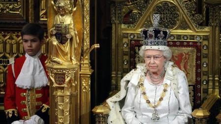 Isabel II, la que más años ha reinado en el Reino Unido