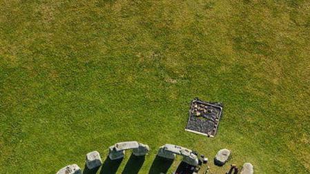 Descubren un nuevo monumento megalítico enterrado