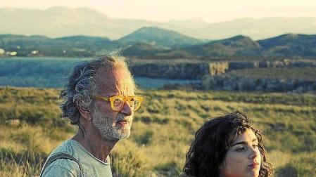 Fernando Colomo rueda en la ruina 'Isla bonita'