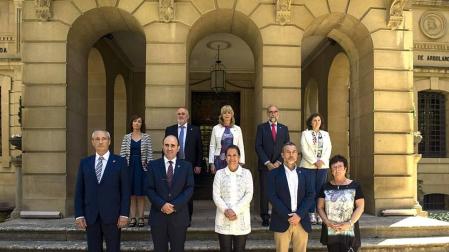 Los nuevos consejeros juran o prometen su cargo