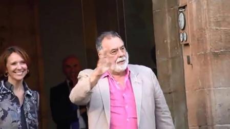 Oviedo recibe con gaitas a Francis Ford Coppola