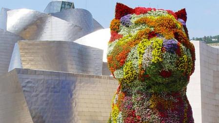 Una empresa de Cárcar viste de flores al 'Puppy' del Guggenheim