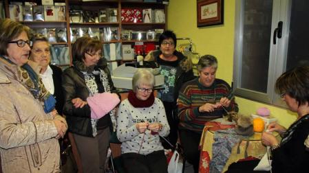 Gorros solidarios en Cintruénigo