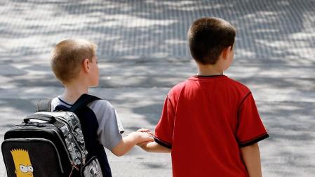 La familia de uno de los niños desaparecidos en su colegio denuncia al centro escolar