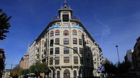 Helvetia Seguros vende a la sociedad Fitbox el edificio de la avenida de San Ignacio
