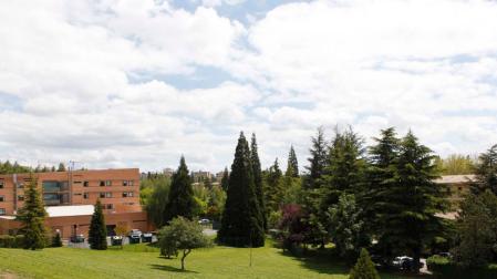 ​Voluntarios Ambientales de la UNAV colocan 21 nuevas cajas nido en el campus